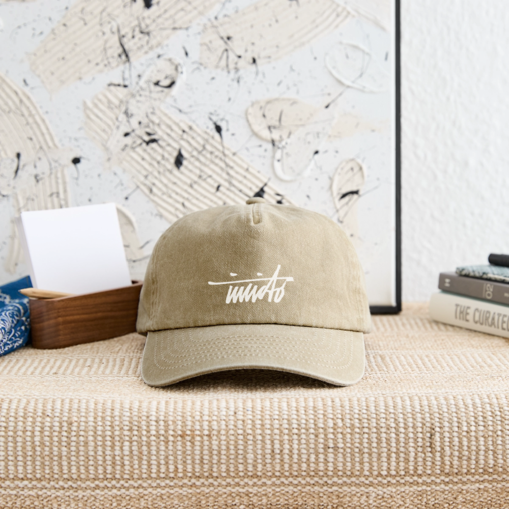 INVCITO SCRIPT WHITE RELAXED VINTAGE CAP - Vintage Beige